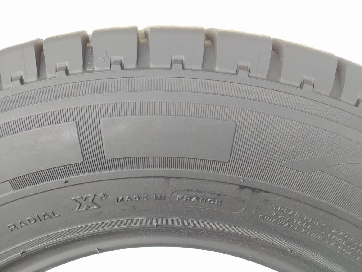 215/70 R15C MICHELIN AGILIS CAMPING 8mm