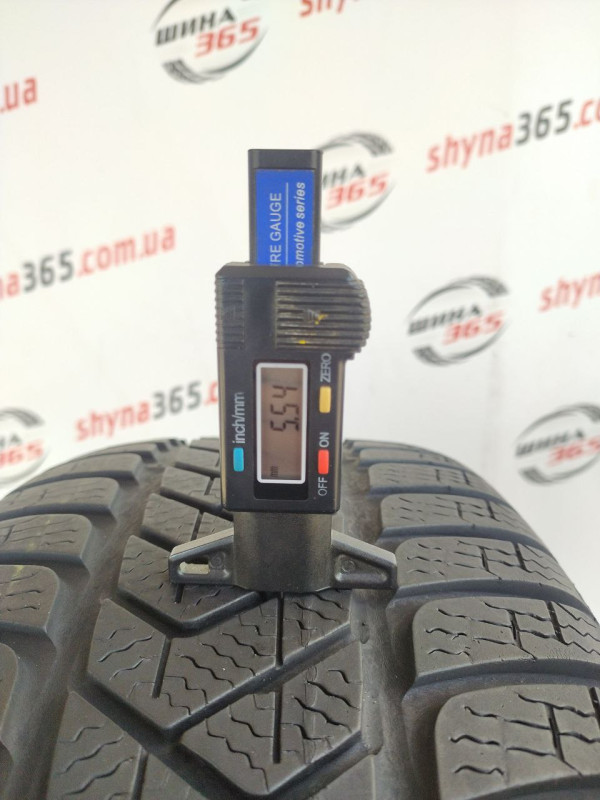235/55 R17 PIRELLI WINTER SOTTOZERO 3 5mm