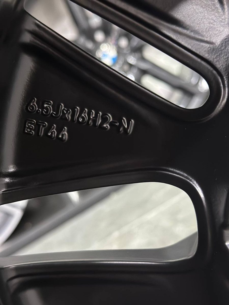 ДИСКИ ДЕМО MERCEDES A1774010000 R16 6.5J PCD 5X112 ET44 DIA66.6 SBMF