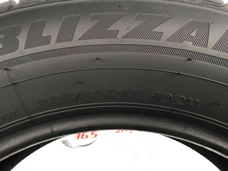 225/65 R17 BRIDGESTONE BLIZZAK LM-80 EVO 6mm