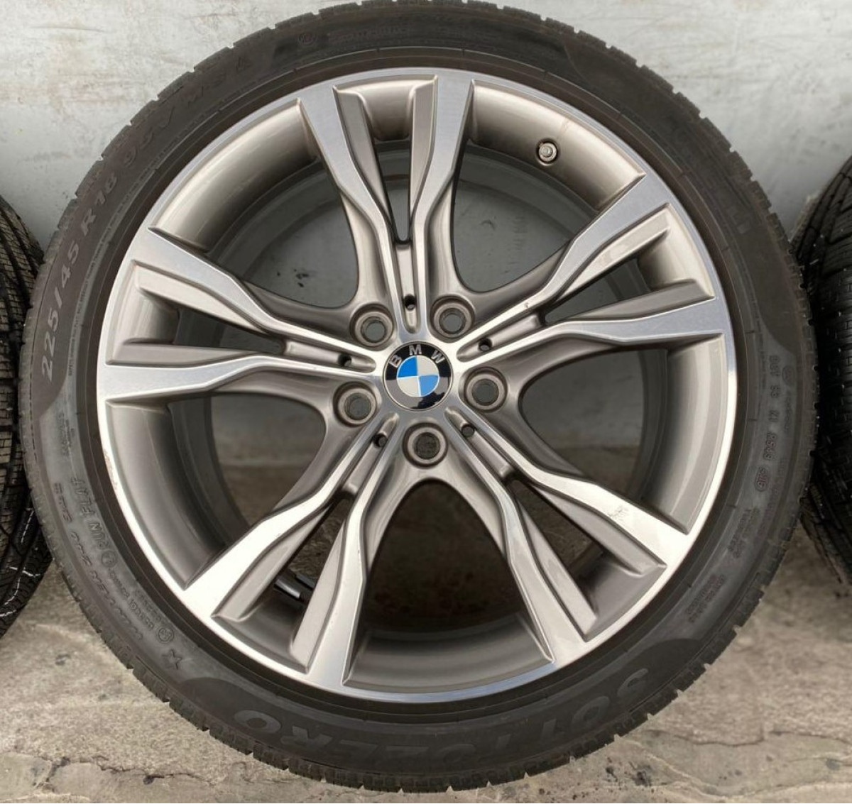 ДИСКИ БУ BMW 6855093 R18 8J PCD 5X112 ET57 DIA66.6 GMF