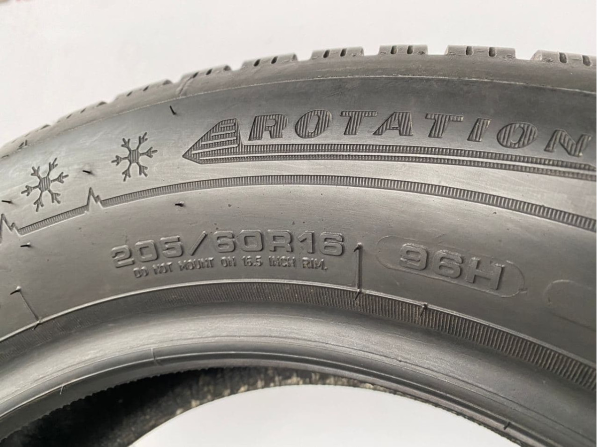 205/60 R16 DUNLOP WINTER SPORT 5 7mm