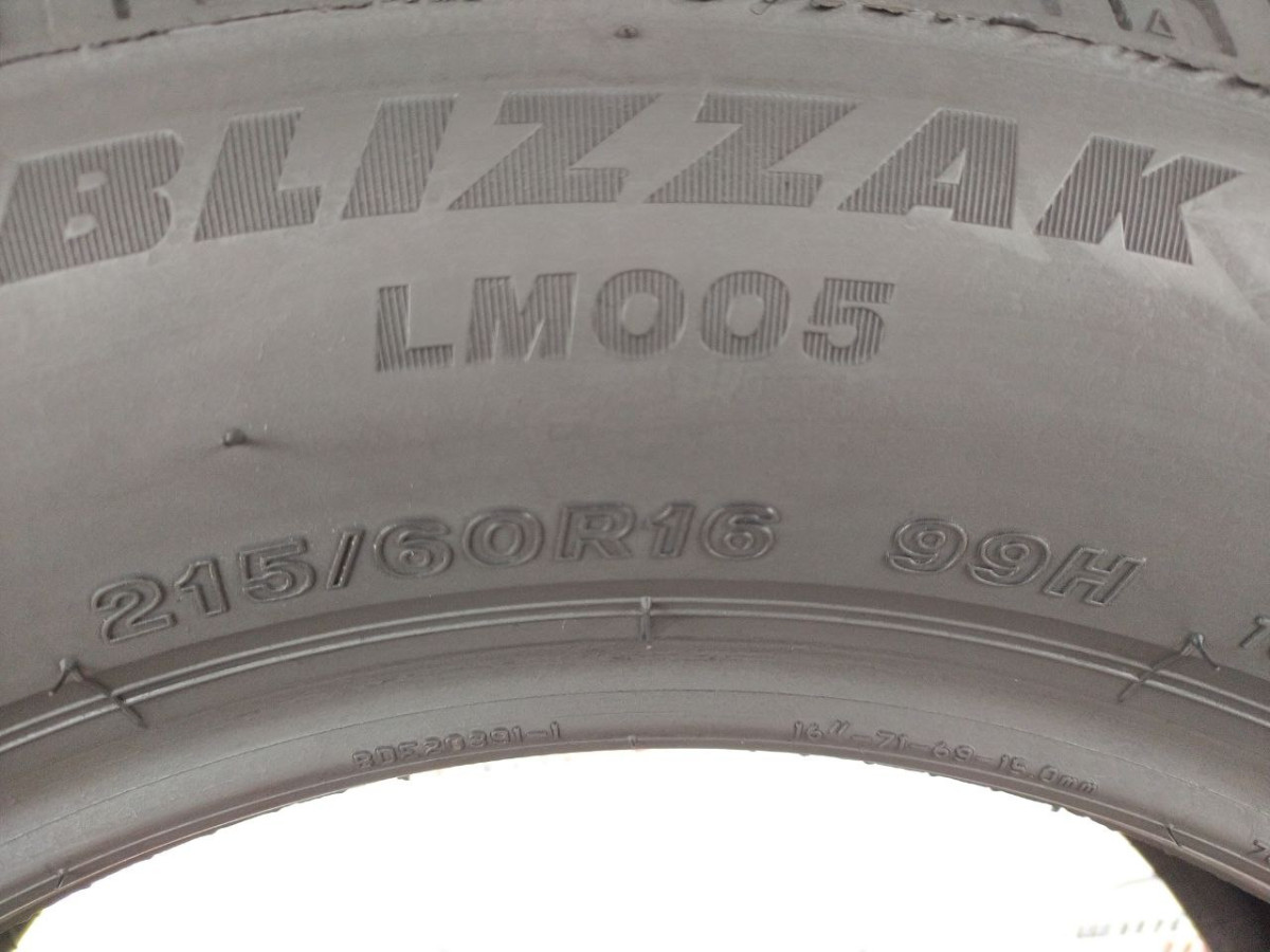 215/60 R16 BRIDGESTONE BLIZZAK LM005 7mm