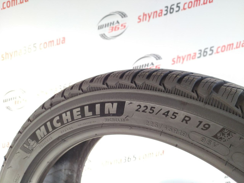 225/45 R19 MICHELIN PILOT ALPIN 5 7mm