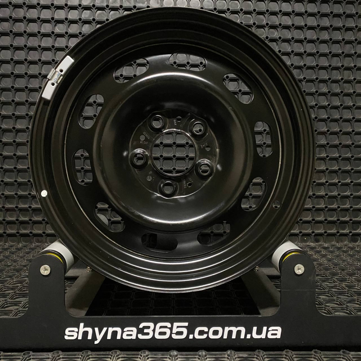 ДИСКИ БУ BMW 6786353 R16 7J PCD 5X120 ET31 DIA72.6 BK