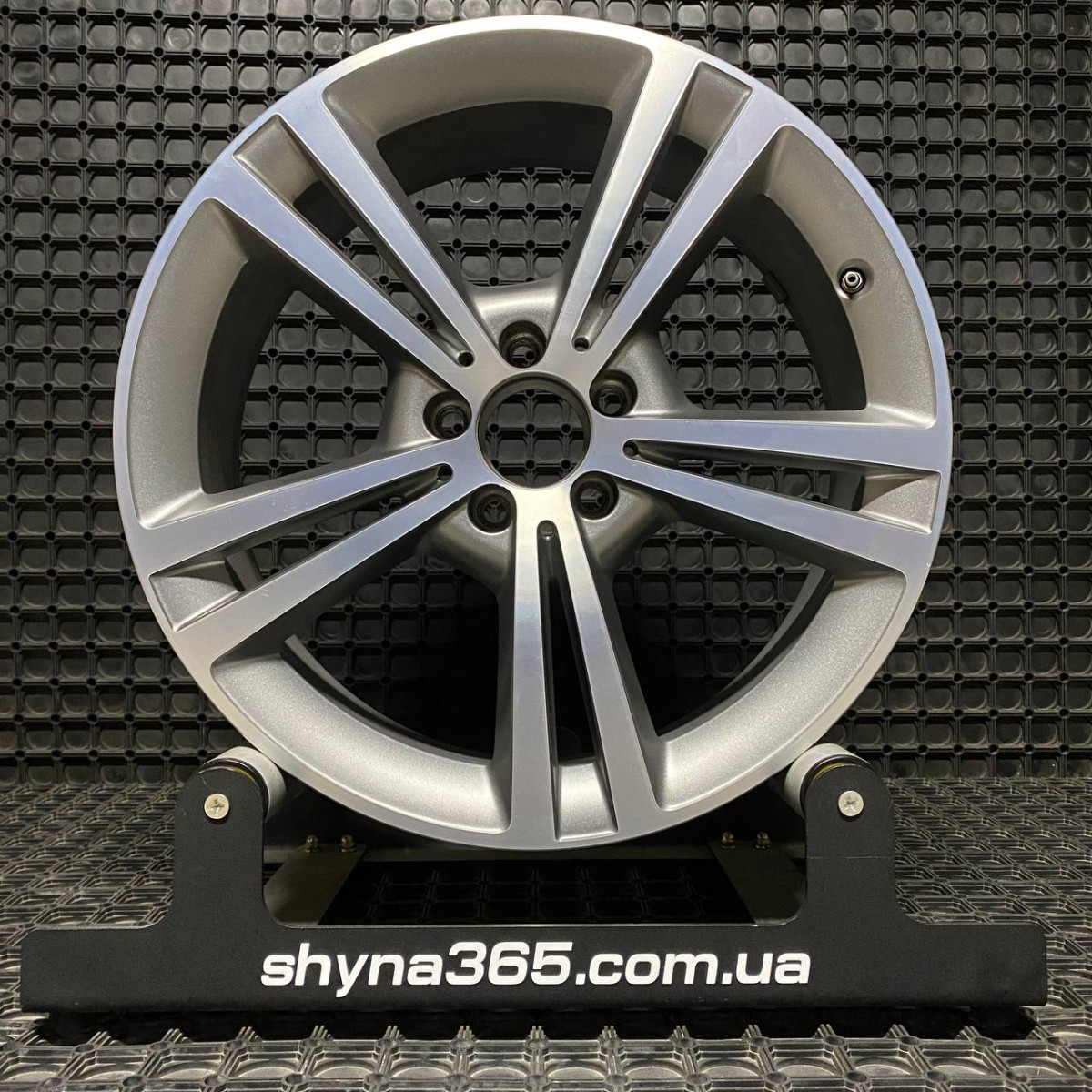 ДИСКИ БУ MERCEDES A1774010800 R19 7.5J PCD 5X112 ET49 DIA66.6 GMF