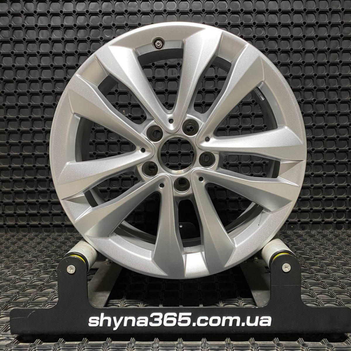 ДИСКИ БУ MERCEDES A2054018000 R17 7J PCD 5X112 ET48.5 DIA66.6 S