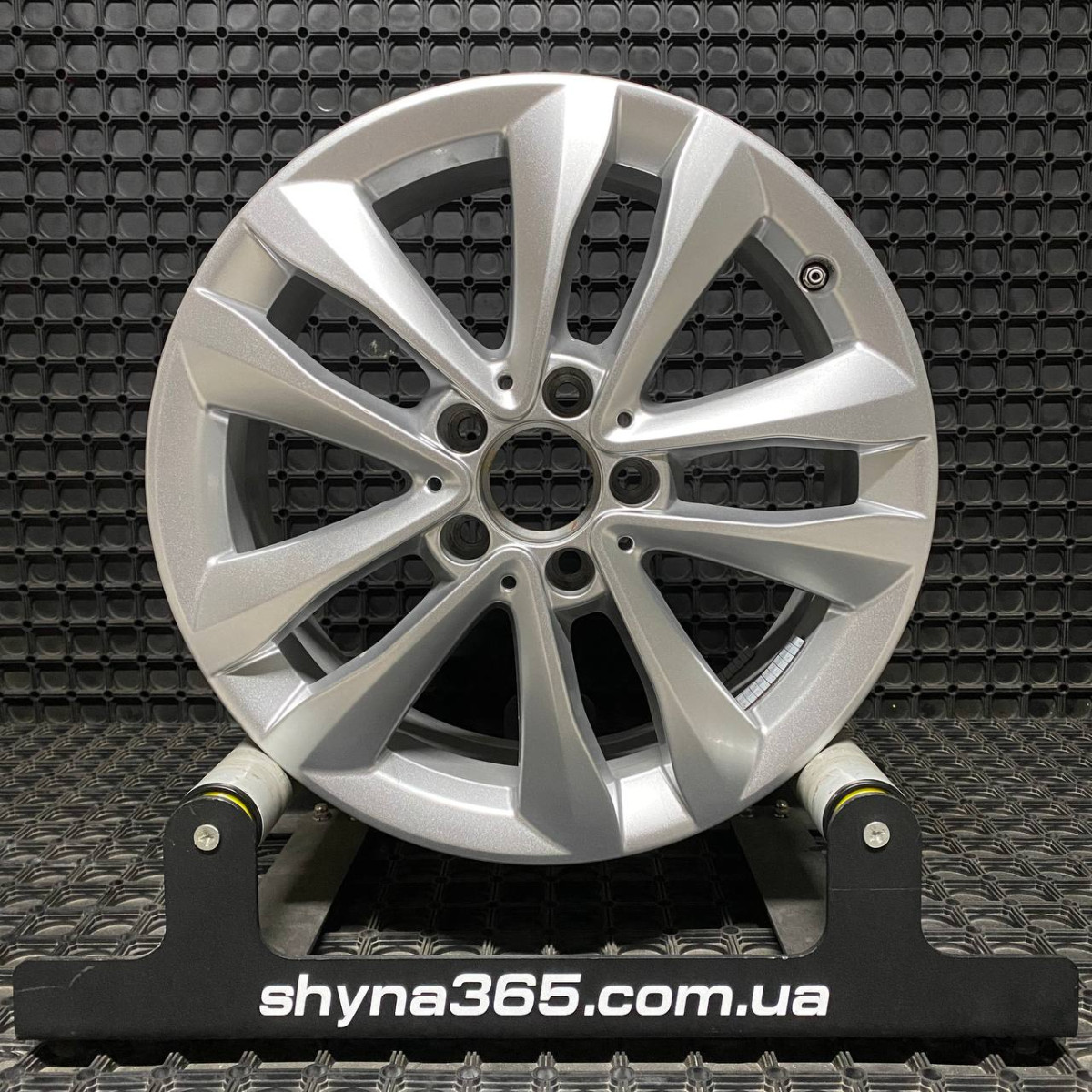 ДИСКИ БУ MERCEDES A2054018000 R17 7J PCD 5X112 ET48.5 DIA66.6 S