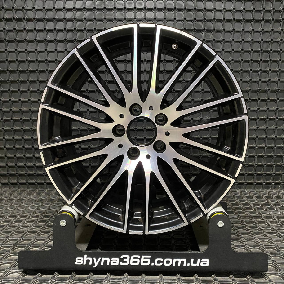 ДИСКИ БУ MERCEDES A2064014900 R18 7.5J PCD 5X112 ET40 DIA66.6 BKF