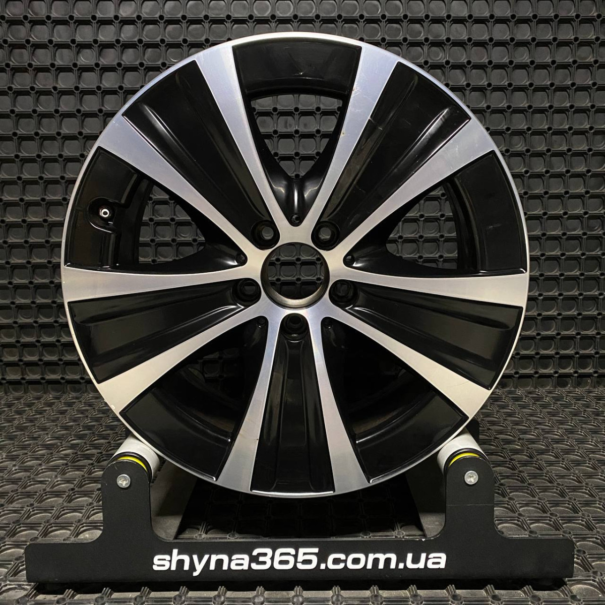 ДИСКИ БУ MERCEDES A2134015300 R18 9J PCD 5X112 ET52.5 DIA66.6 BKF