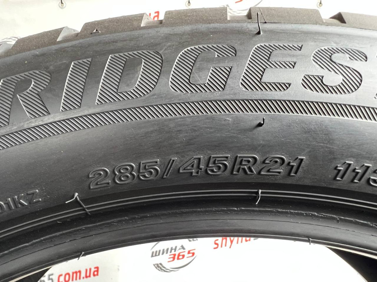 285/45 R21 BRIDGESTONE BLIZZAK LM001 RUN FLAT 5mm