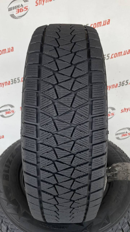 215/70 R16 BRIDGESTONE BLIZZAK DM-V2 7mm