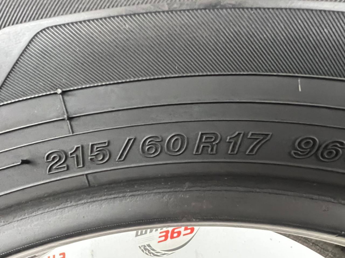 215/60 R17 YOKOHAMA ICE GUARD IG60 7mm