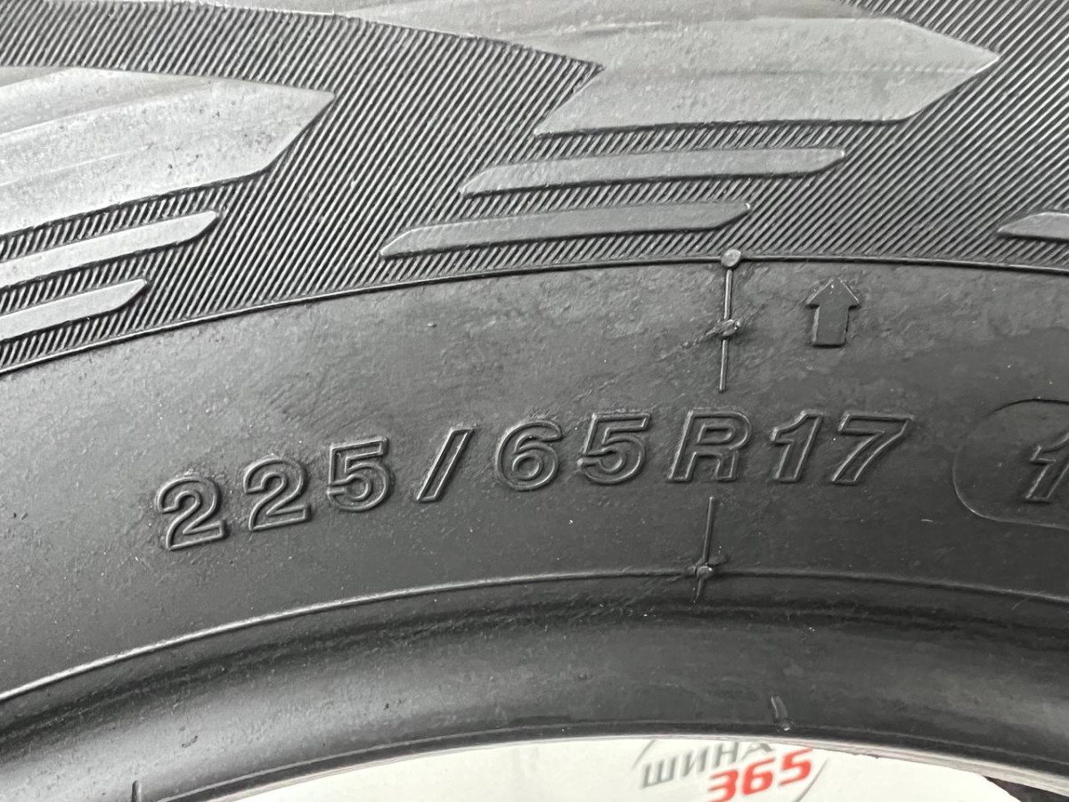 225/65 R17 YOKOHAMA ICE GUARD G075 9mm