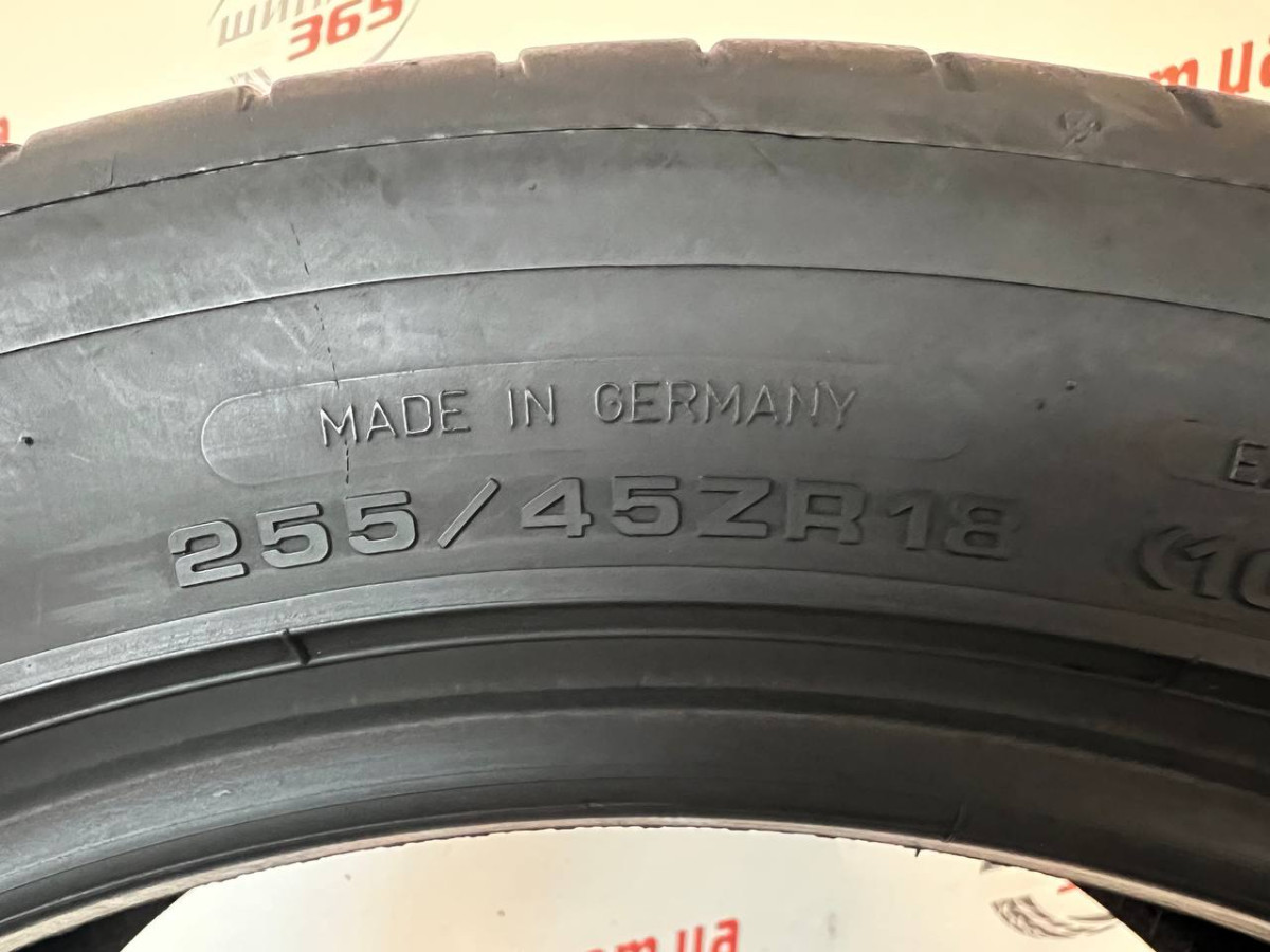 255/45 R18 DUNLOP SPORT MAXX RT2 5mm