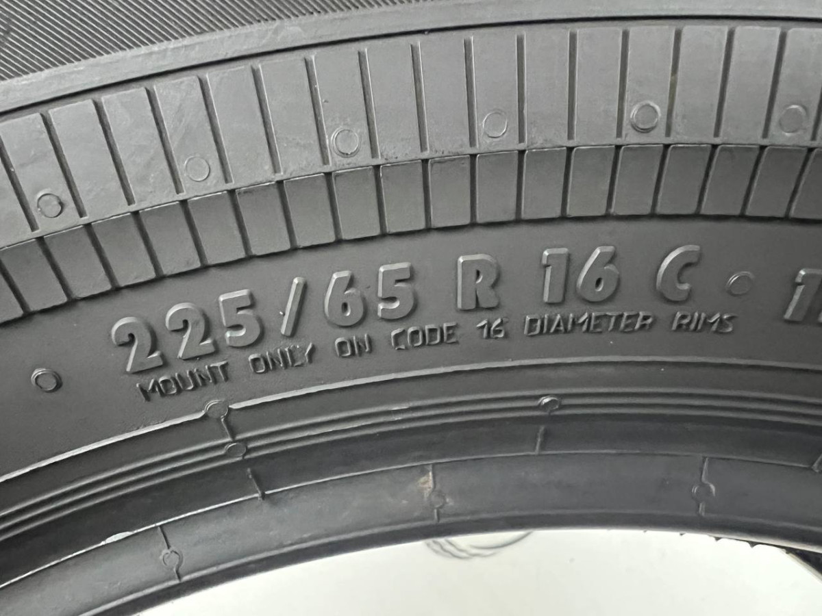 225/65 R16C CONTINENTAL VANCONTACTECO 8mm