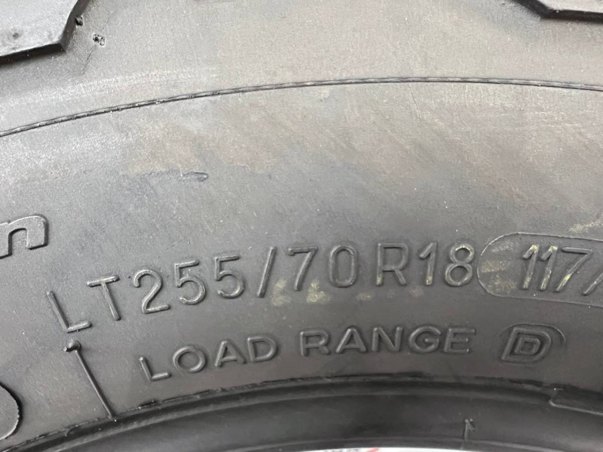 255/70 R18 BFGOODRICH ALL-TERRAIN T/A KO2 5mm
