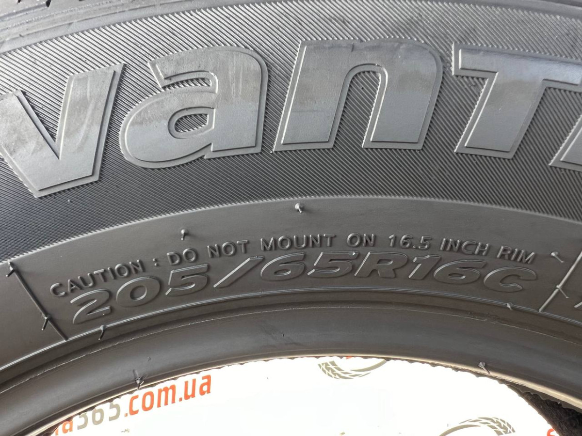 205/65 R16C HANKOOK VANTRA LT RA18 5mm