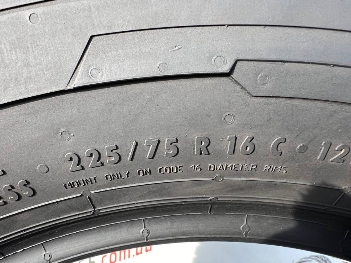 225/75 R16C CONTINENTAL CONTIVANCONTACT 100 7mm