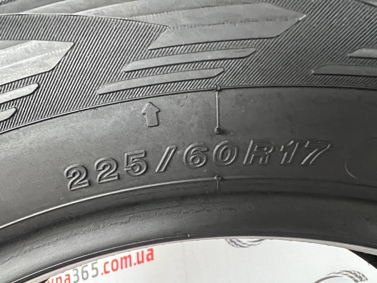 225/60 R17 YOKOHAMA ICE GUARD G075 8mm