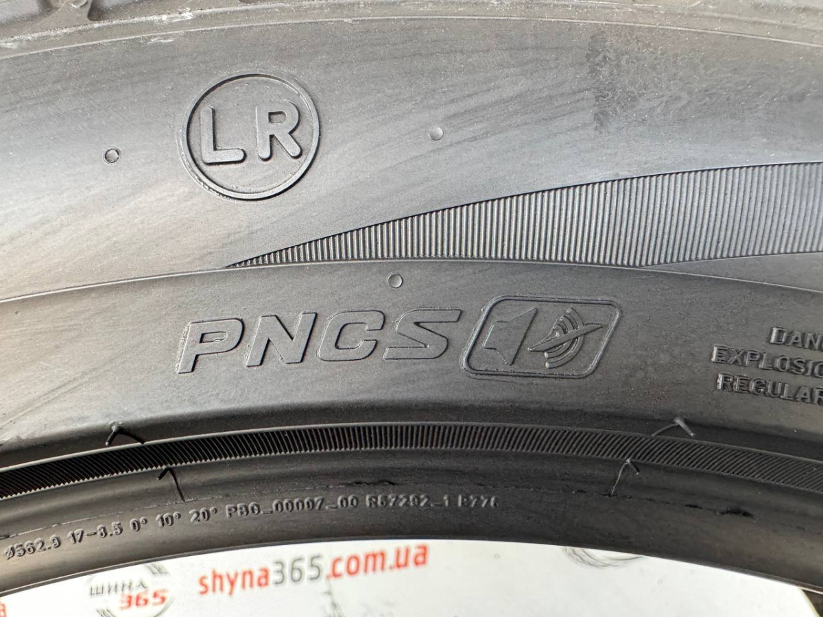285/45 R22 PIRELLI SCORPION ZERO ALL SEASON PNCS 5mm