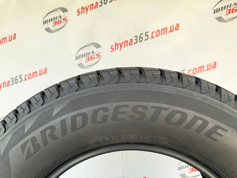 215/70 R16 BRIDGESTONE BLIZZAK DM-V2 9mm