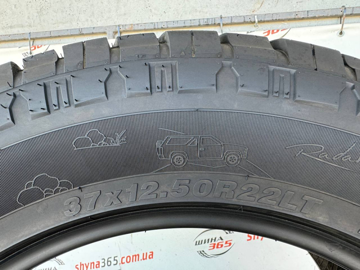 37/12.5 R22 RADAR RENEGADE A/T5 8mm