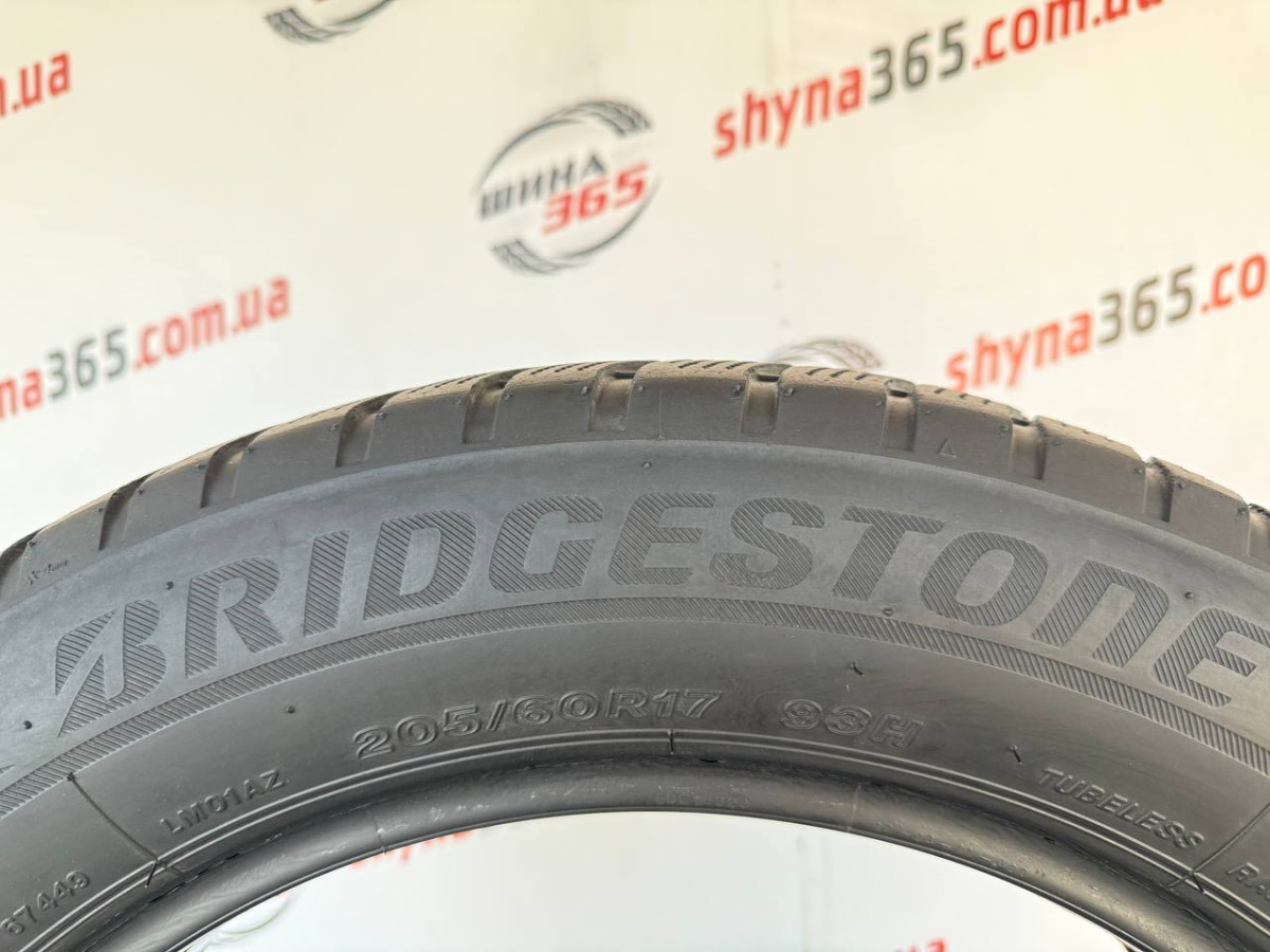 205/60 R17 BRIDGESTONE BLIZZAK LM001 5mm