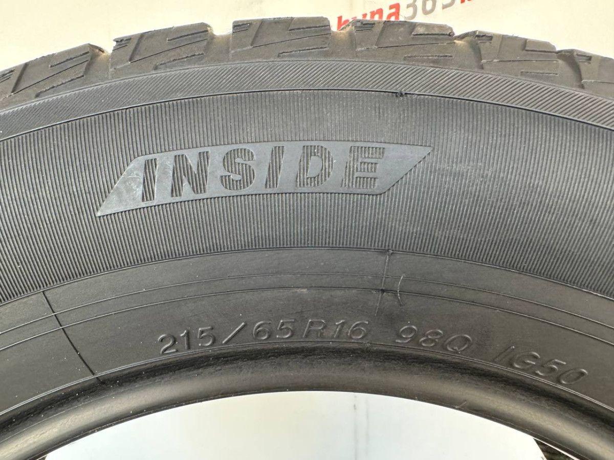 215/65 R16 YOKOHAMA ICE GUARD IG50 PLUS 6mm