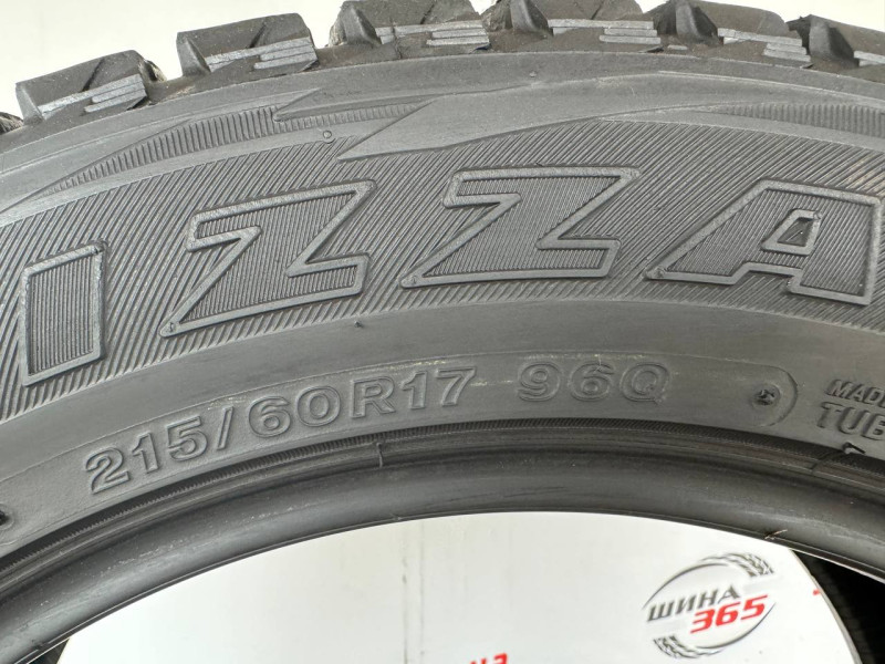 215/60 R17 BRIDGESTONE BLIZZAK DM-V1 9mm
