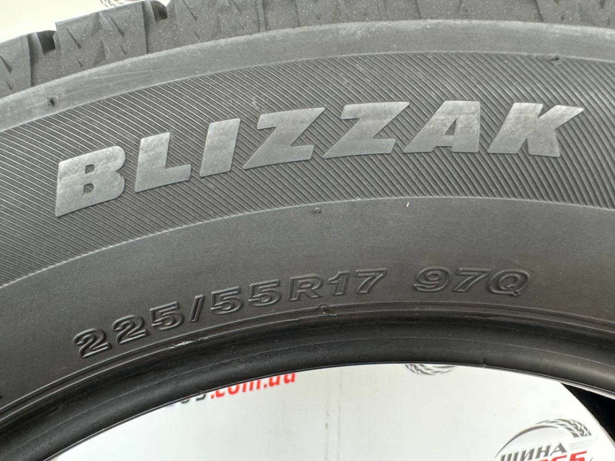 225/55 R17 BRIDGESTONE BLIZZAK VRX3 8mm