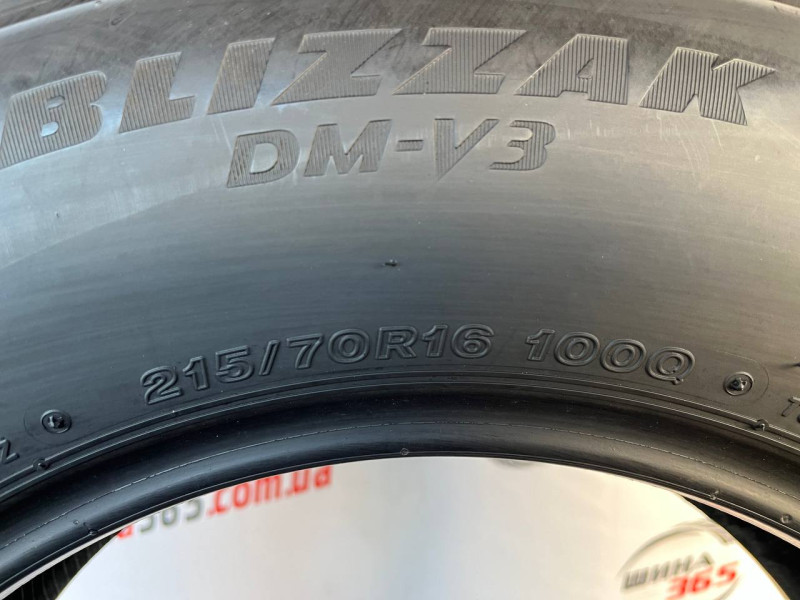 215/70 R16 BRIDGESTONE BLIZZAK DM-V3 8mm