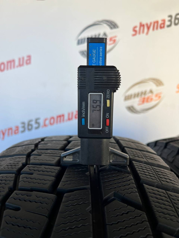 215/70 R16 DUNLOP WINTER MAXX WM02 7mm