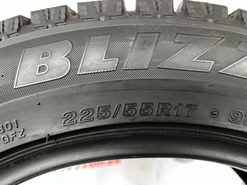 225/55 R17 BRIDGESTONE BLIZZAK REVO GZ 7mm