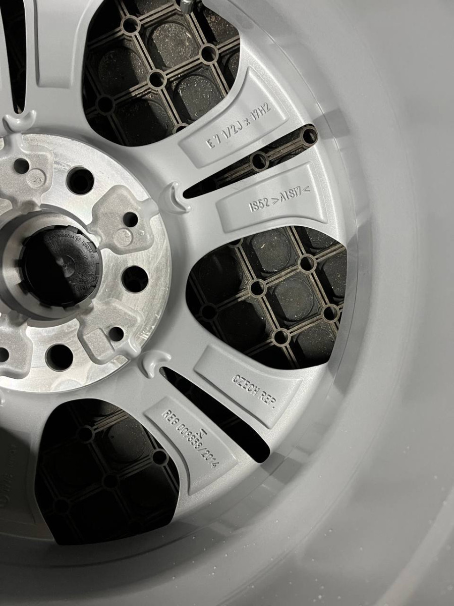 ДИСКИ BMW 6856065 R17 7.5J PCD 5X112 ET52 DIA66.6 S