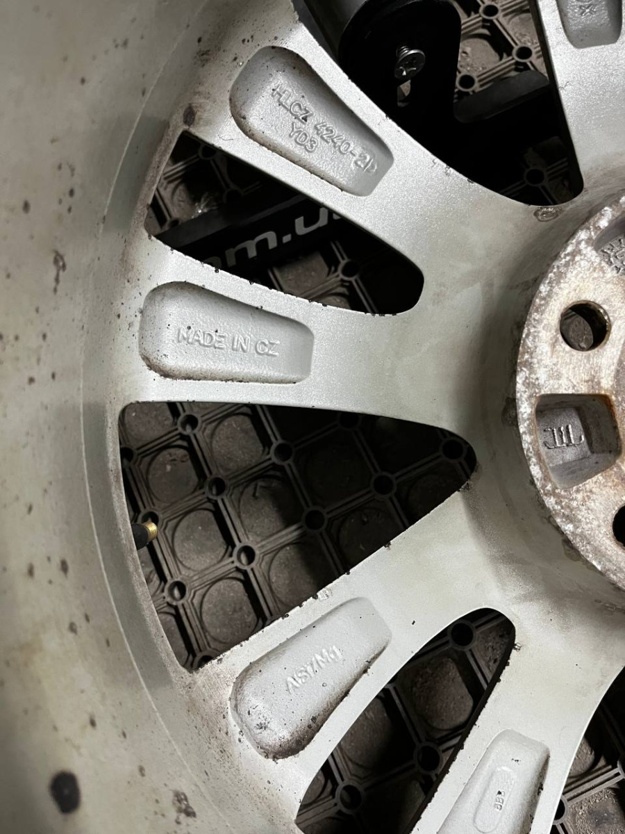 ДИСКИ БУ SKODA 1z0601025M R18 7.5J PCD 5X112 ET51 DIA57.1 S