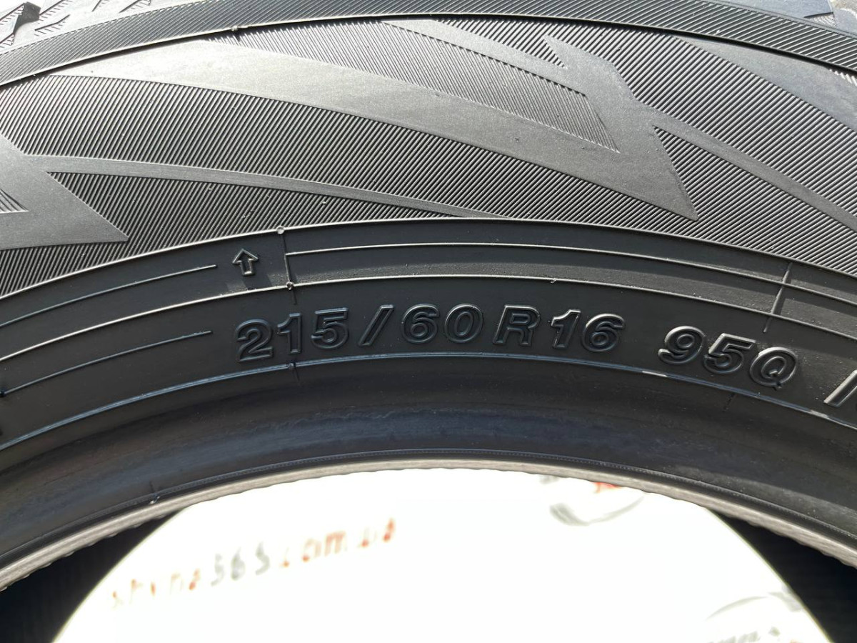 215/60 R16 YOKOHAMA ICE GUARD IG70 7mm