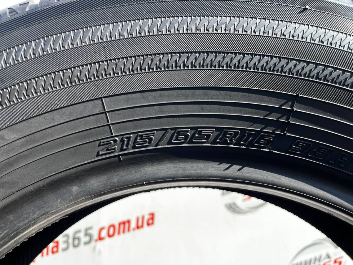 215/65 R16 YOKOHAMA BLUEARTH WINTER V906 6mm