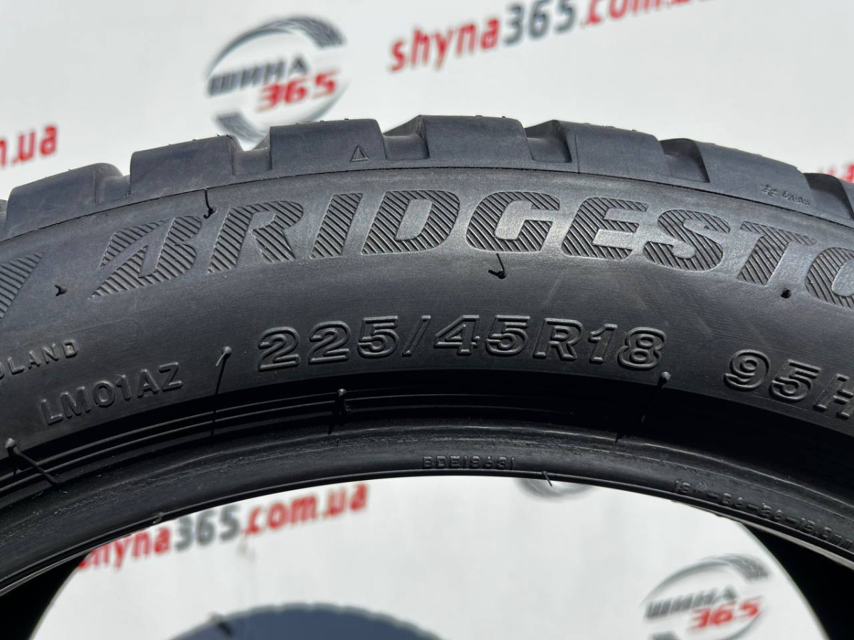 225/45 R18 BRIDGESTONE BLIZZAK LM001 RUN FLAT 5mm