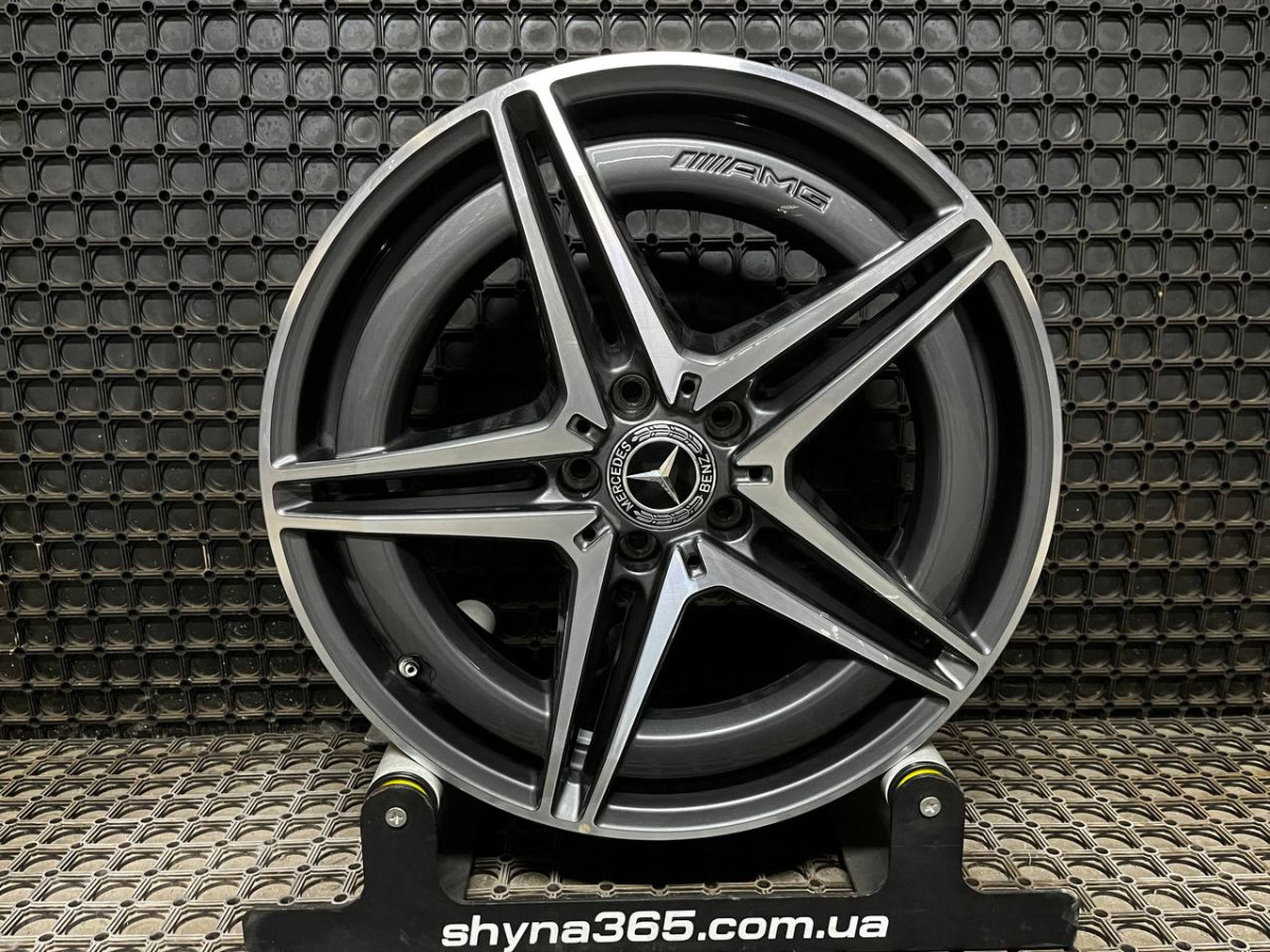 ДИСКИ БУ MERCEDES AMG A2934011400 R19 7.5J PCD 5X112 ET32 DIA66.6 GMF