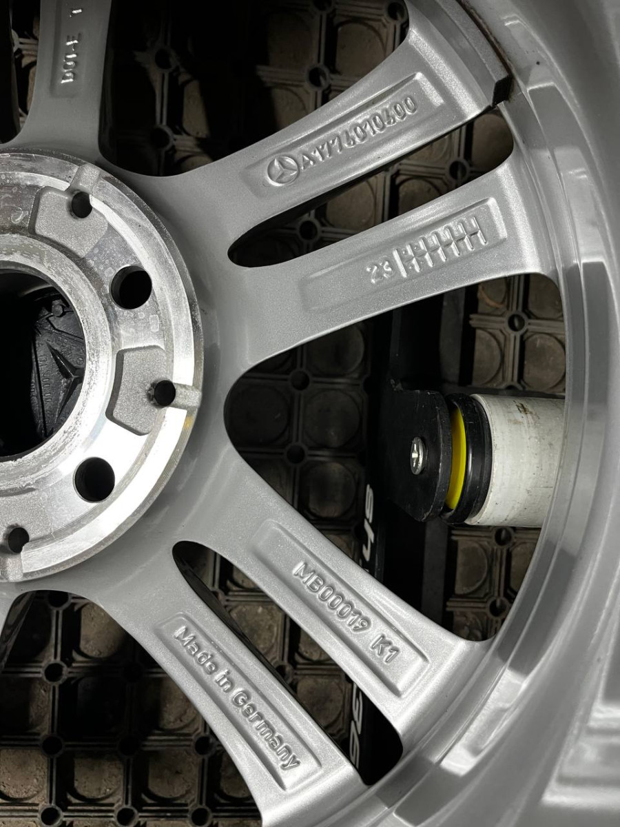 ДИСКИ БУ MERCEDES A1774010400 R17 6.5J PCD 5X112 ET44 DIA66.6 S