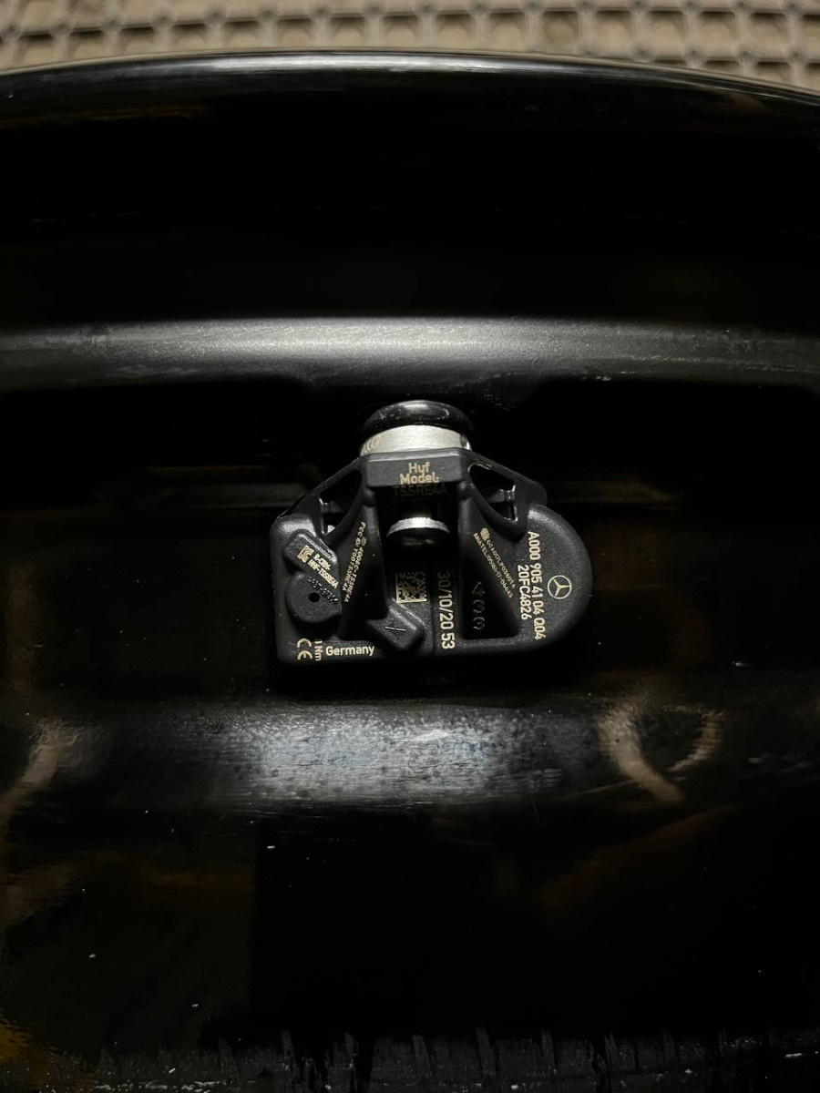 ДИСКИ БУ MERCEDES A1774010700 R18 7.5J PCD 5X112 ET49 DIA66.6 BKF
