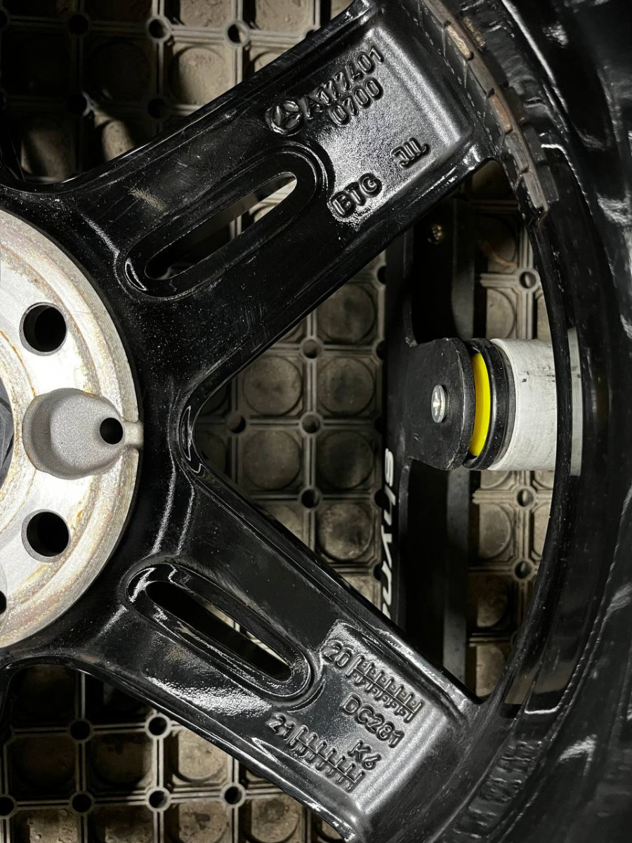 ДИСКИ БУ MERCEDES A1774010700 R18 7.5J PCD 5X112 ET49 DIA66.6 BKF