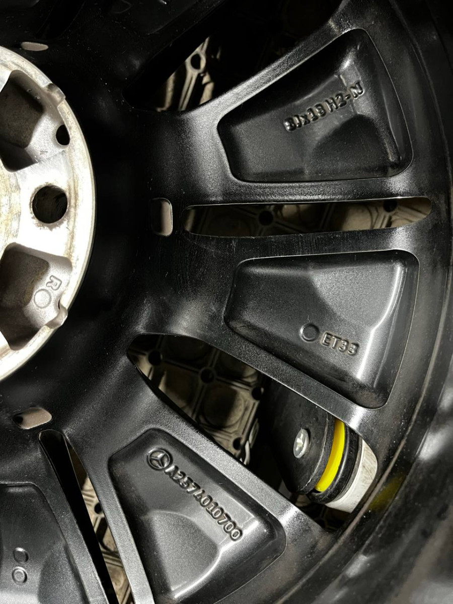 ДИСКИ БУ MERCEDES A2574010700 R18 8J PCD 5X112 ET33 DIA66.6 BKF