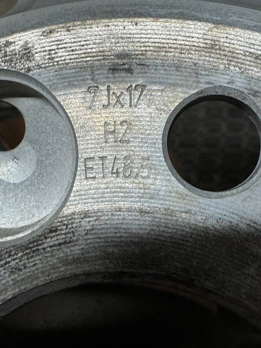 ДИСКИ БУ MERCEDES A2054012100 R17 7J PCD 5X112 ET48.5 DIA66.6 S