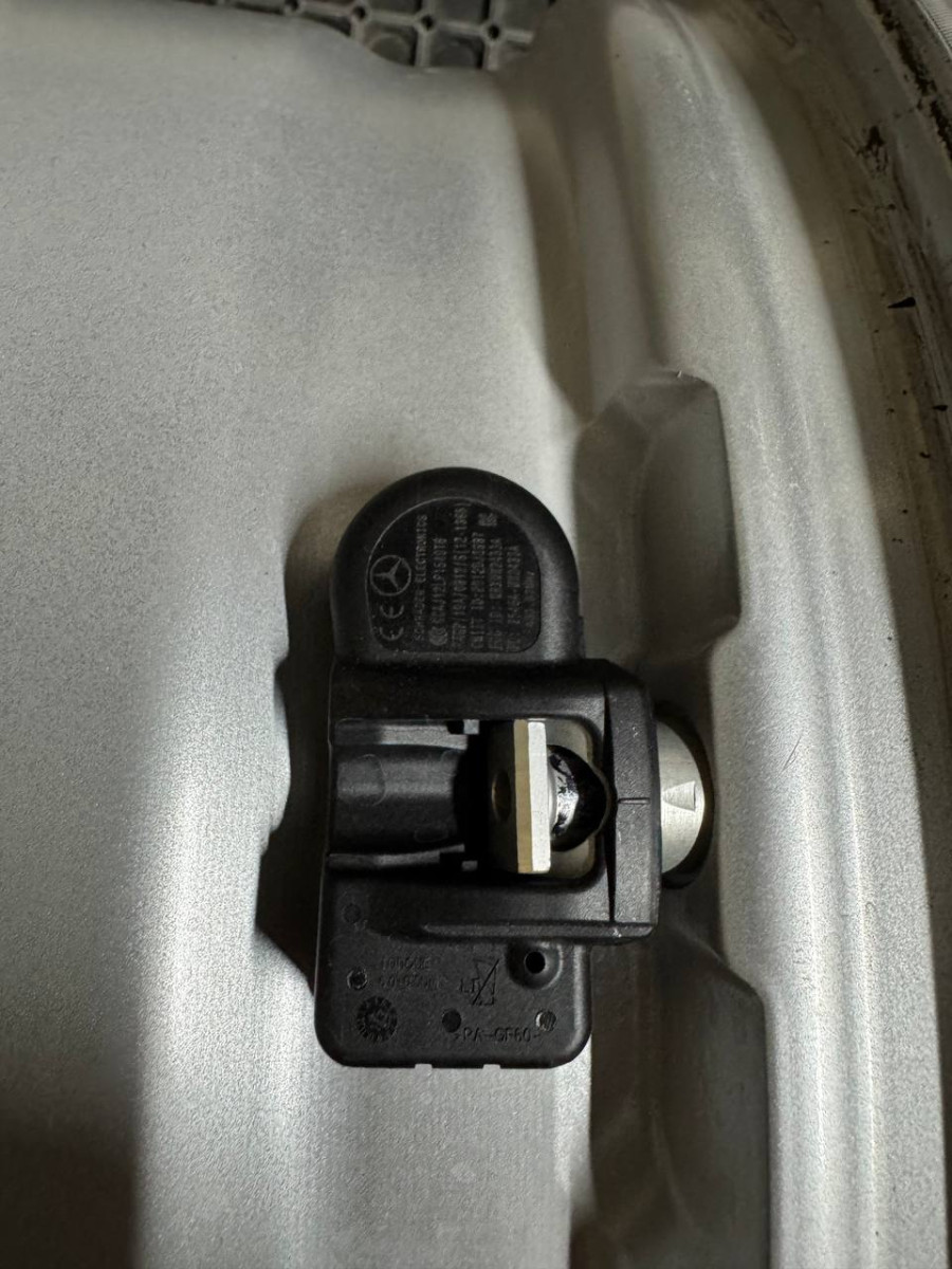 ДИСКИ БУ MERCEDES A1664011602 R18 8J PCD 5X112 ET56,5 DIA66.6 S