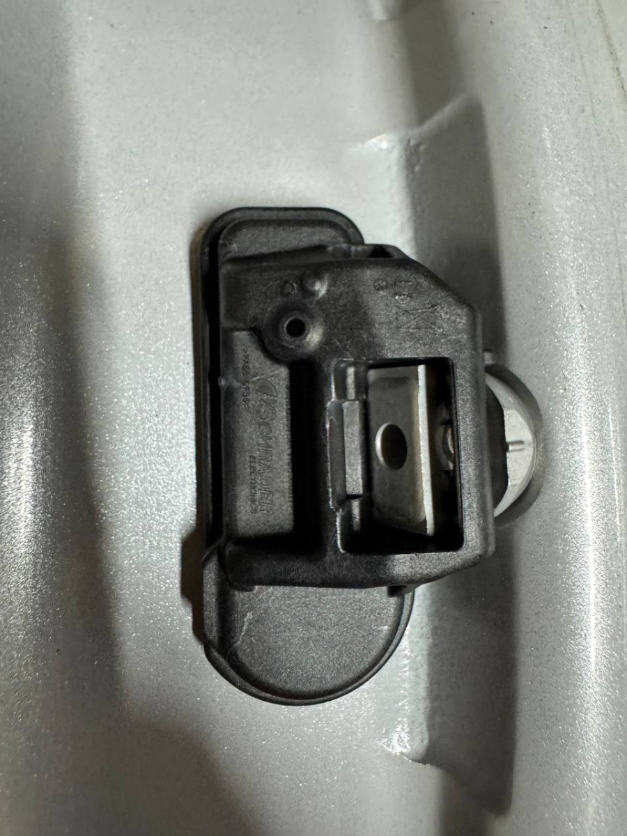 ДИСКИ БУ MERCEDES A2054010600 R18 7.5J PCD 5X112 ET44 DIA66.6 S