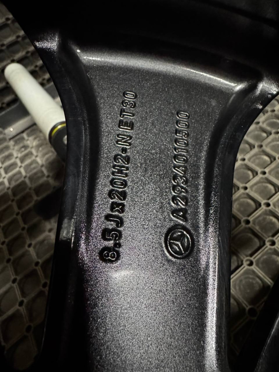 ДИСКИ БУ MERCEDES A2934010500 R20 8.5J PCD 5X112 ET30 DIA66.6 BBGT