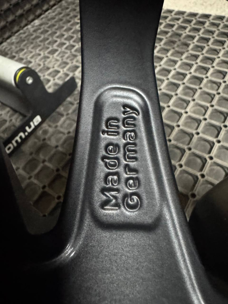 ДИСКИ БУ MERCEDES AMG A2904010300 R19 11J PCD 5X112 ET17 DIA66.6 BKF
