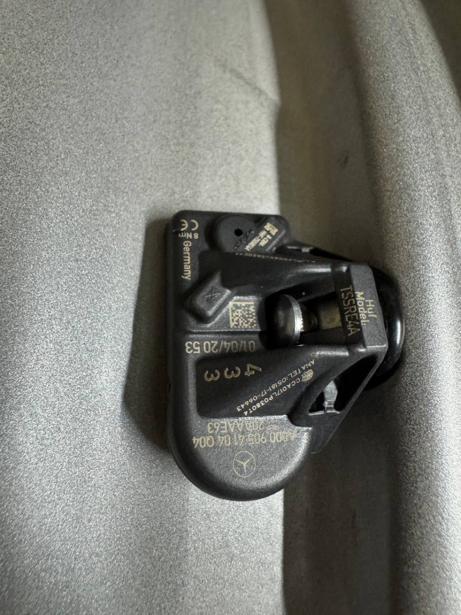 ДИСКИ БУ MERCEDES A1674012500 R20 8.5J PCD 5X112 ET42 DIA66.6 GMF